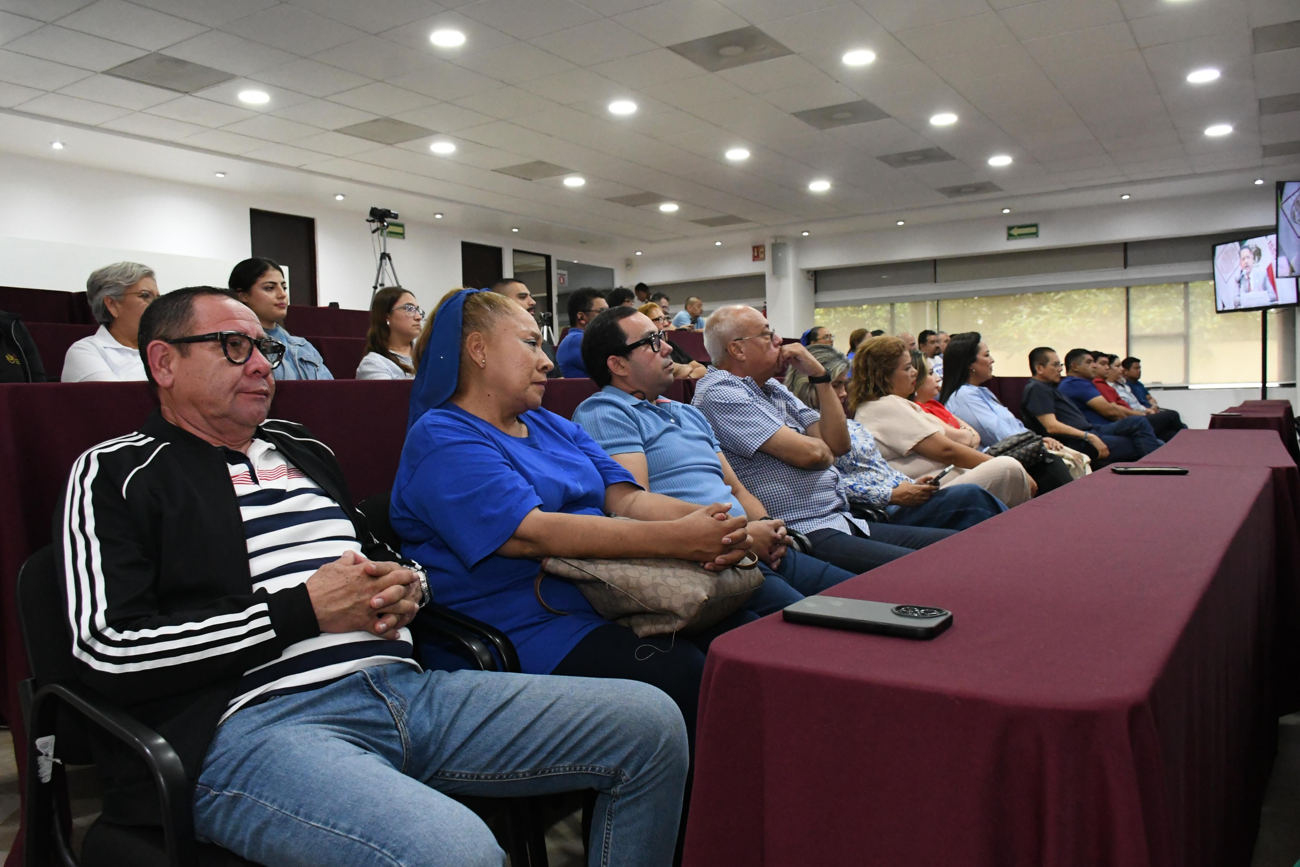 Visita compañeros de Tamaulipas, Sección XXXVII